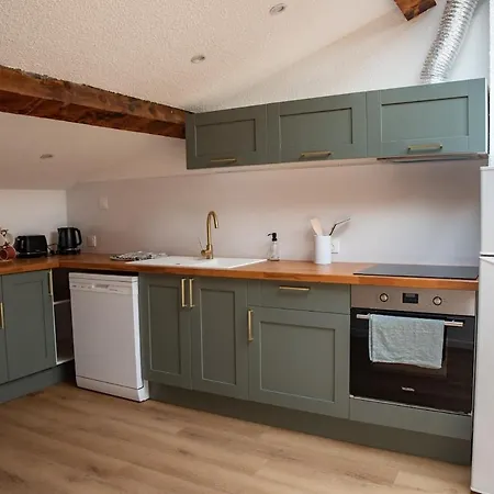 Refuge Sous Les Toits Perpignan