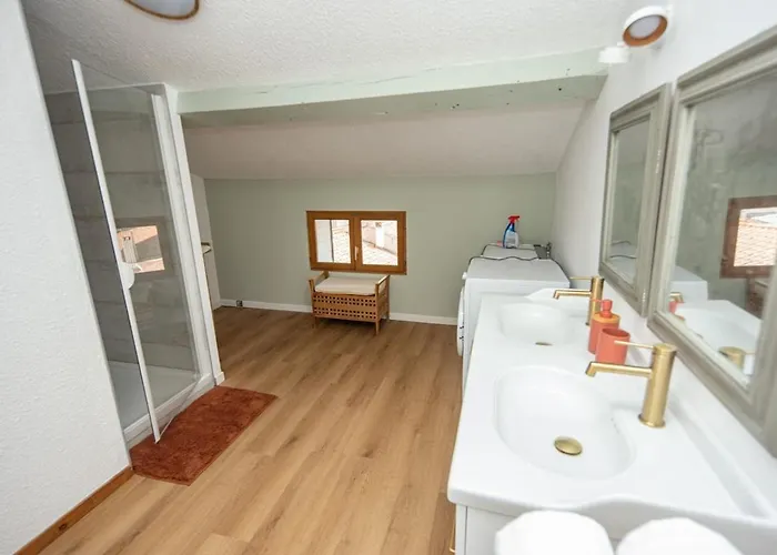 Refuge Sous Les Toits Perpignan