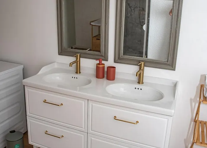 Refuge Sous Les Toits Perpignan